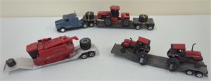 Kenworth w/3 IH Hauling Sets 1/64