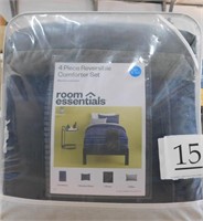 4 Pc Reversible comforter set Twin