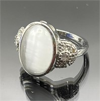 Sterling silver moonstone cocktail ring