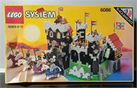 Lego Black Knights Set in Box- Set# 6086.