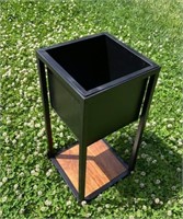 DECORFIT Metal 24" Indoor/Outdoor Pot Planter