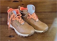RBX Hiking Shoes Women’s 8