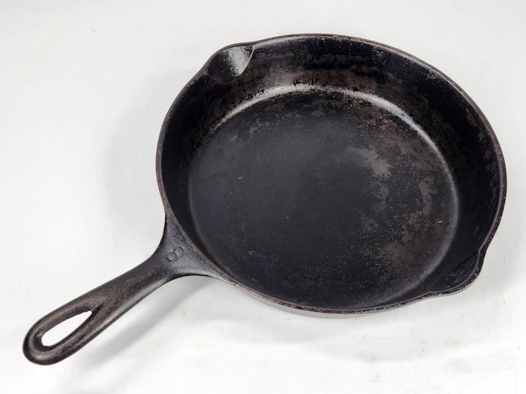 ANTIQUE CAST IRON WAGNER WARE #8 FRY PAN
