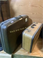 Pair of vintage suitcases