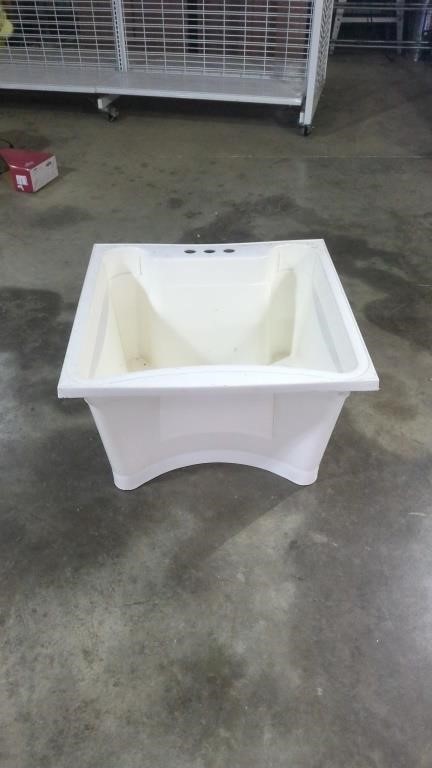 PLASTIC GARAGE SINK 15" TALL X 24" X 23"