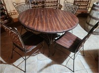 J - ROUND TABLE W/ 4 CHAIRS (V37)