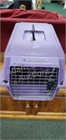 Kennel cab plastic pet carrier, 14 in wide X 23