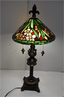 Heavy Stained Glass Lamp w/Dual Pull On/Off Lights