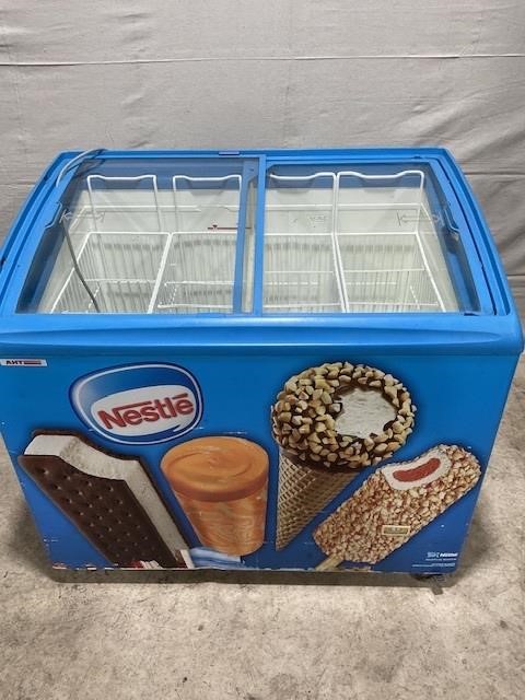 Ice cream freezer