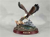 Classic Wildlife Collection Eagle Sculpture