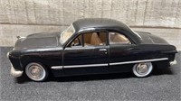 1/24 Scale 1949 Ford Die Cast Car