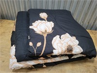 Black Floral  Comforter Approx Queen