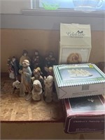 Nativity Sets & Figures
