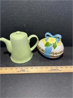 Teapot and Easter egg ceramic