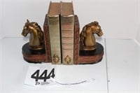 Horse Bookends (One Damaged) & (2) Books (U240B)