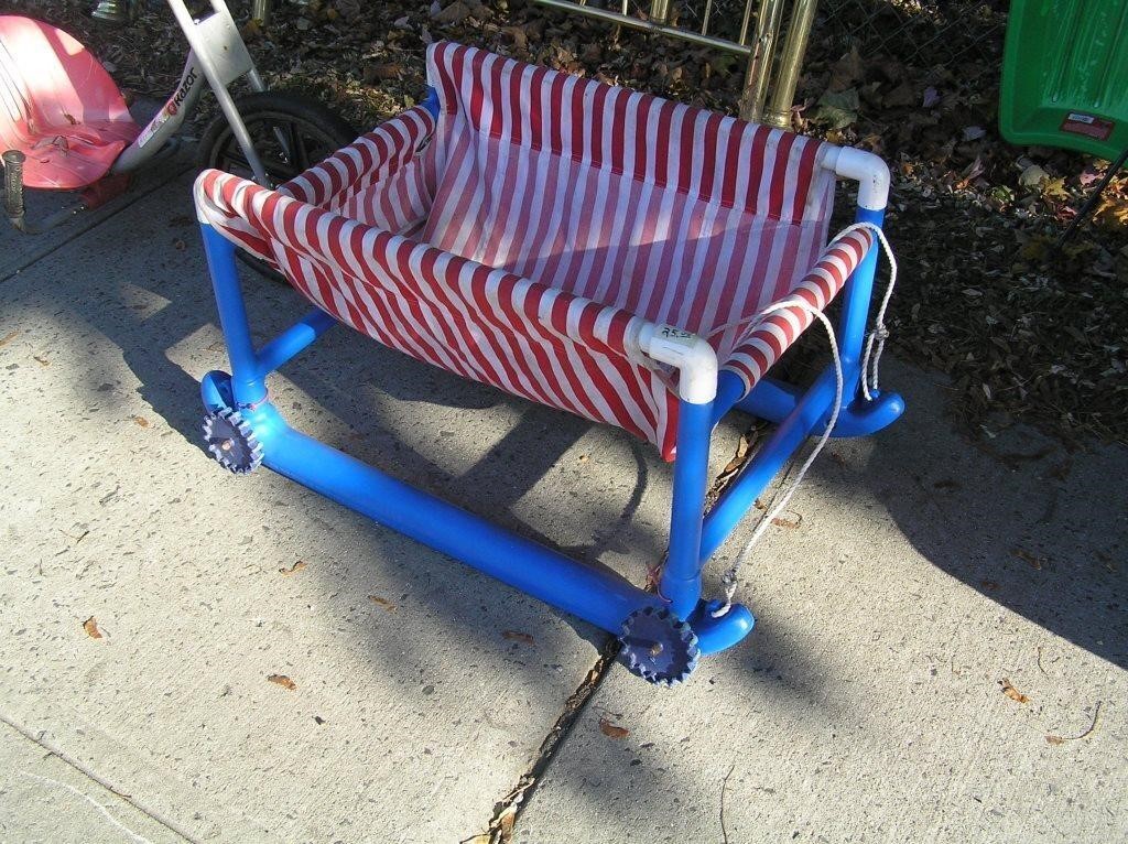 Four wheel beach or picnic wagon
