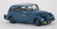 ENGLISH "VAUXHALL SERIES J14 - 1939" DIE CAST CAR