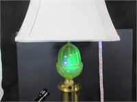 BEAUTIFUL VINTAGE BRASS & URANIUM GLASS TABLE LAMP