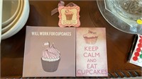3 small pictures work for cupcakes