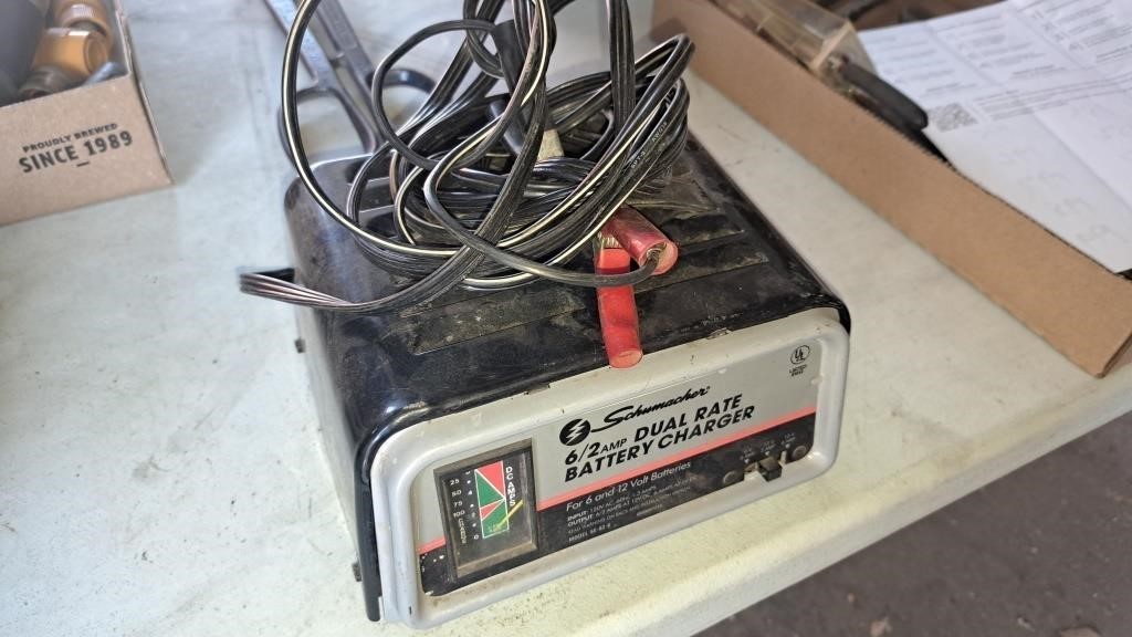 Schumacher 6/2 amp battery charger