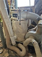 Delta Dust Collector. 120V. Comes with flex pipe