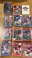 ——. Lot of loose football cards