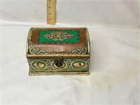 Oriental Green Box