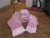Light pink towel and wash cloth set