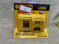 dewalt 20v fast charger