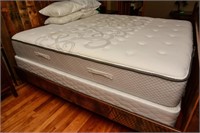 King size Sealy Posturepedic - 2 years old