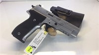 SIG SAUER MOD P226 STAINLESS PISTOL 40 CAL