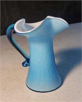 Blue unmarked glass vase maybe Fenton Approx 4