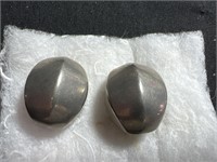 Vintage Marvella silver tone earrings