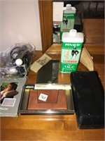 Misc items, talc can