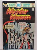 Comic - Wonder Woman #219 Elongated Man 1975