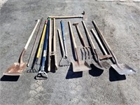 Mixed Lot Of Manual Labor Yard Tools