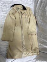 Vintage Gucci  ladies' beige coat