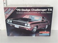 Monogram 1970 Dodge Challenger model kit