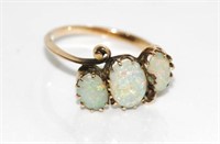 Vintage 14ct rose gold & three solid opal ring