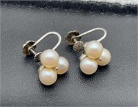 10k white gold & pearl earrings