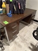 6 Drawer Metal Desk - NO CONTENTS ON TOP