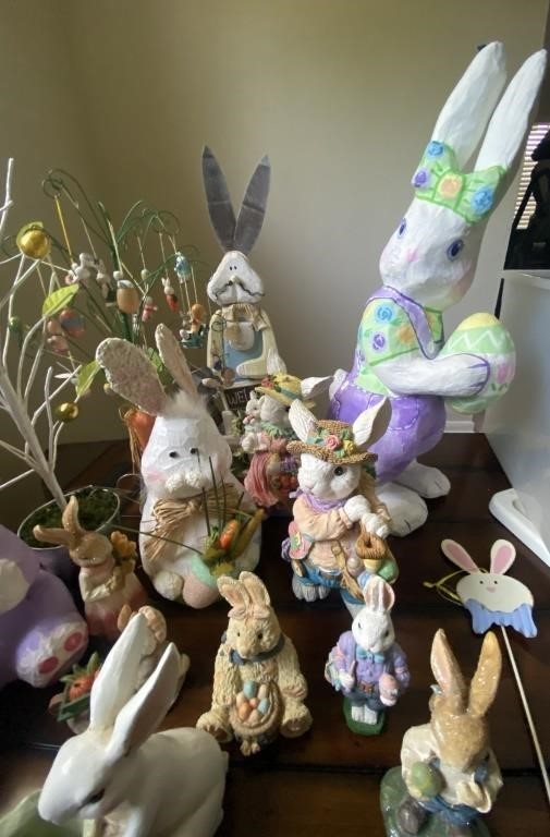 LOT OF EASTER DECOR