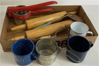 Vintage Kitchen Lot