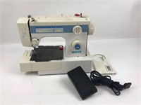 Vintage White 1418 Sewing Machine