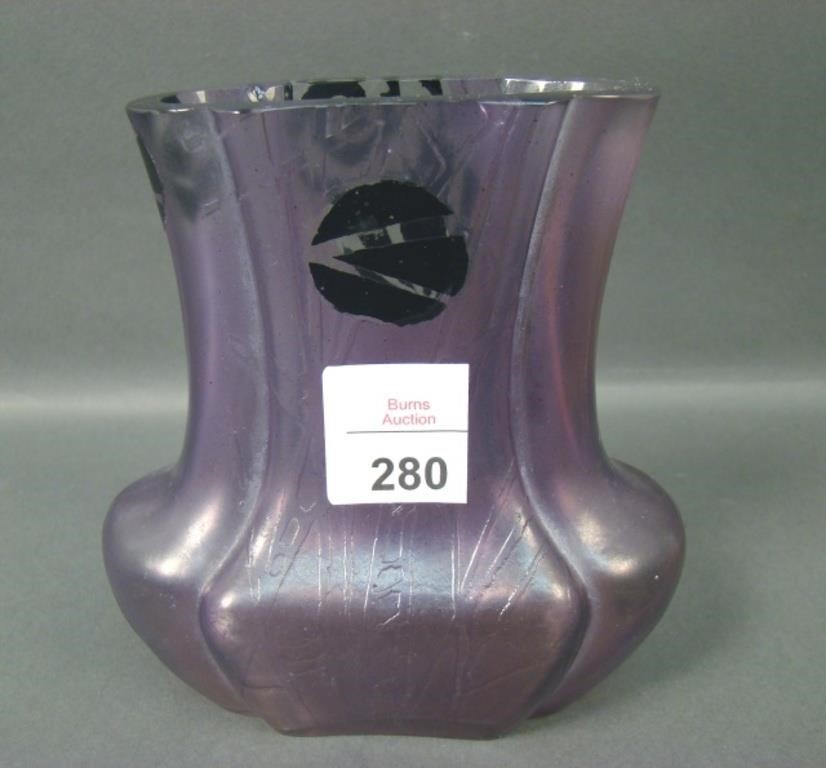 Rare Consol. Ameth. Wash #2104 Chintz Fan Vase.