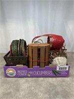 Novelty baskets, assorted sizes