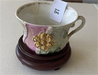 Teacup with wood base, made in Germany
