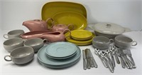 1960s CHILDS DISH SET