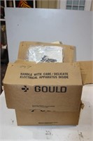 (2) NEW GOULDS MOTOR CIRCUIT PROTECTOR A80