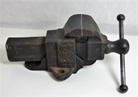 Prentiss Vise Co No. 52 Bull Dog Vise